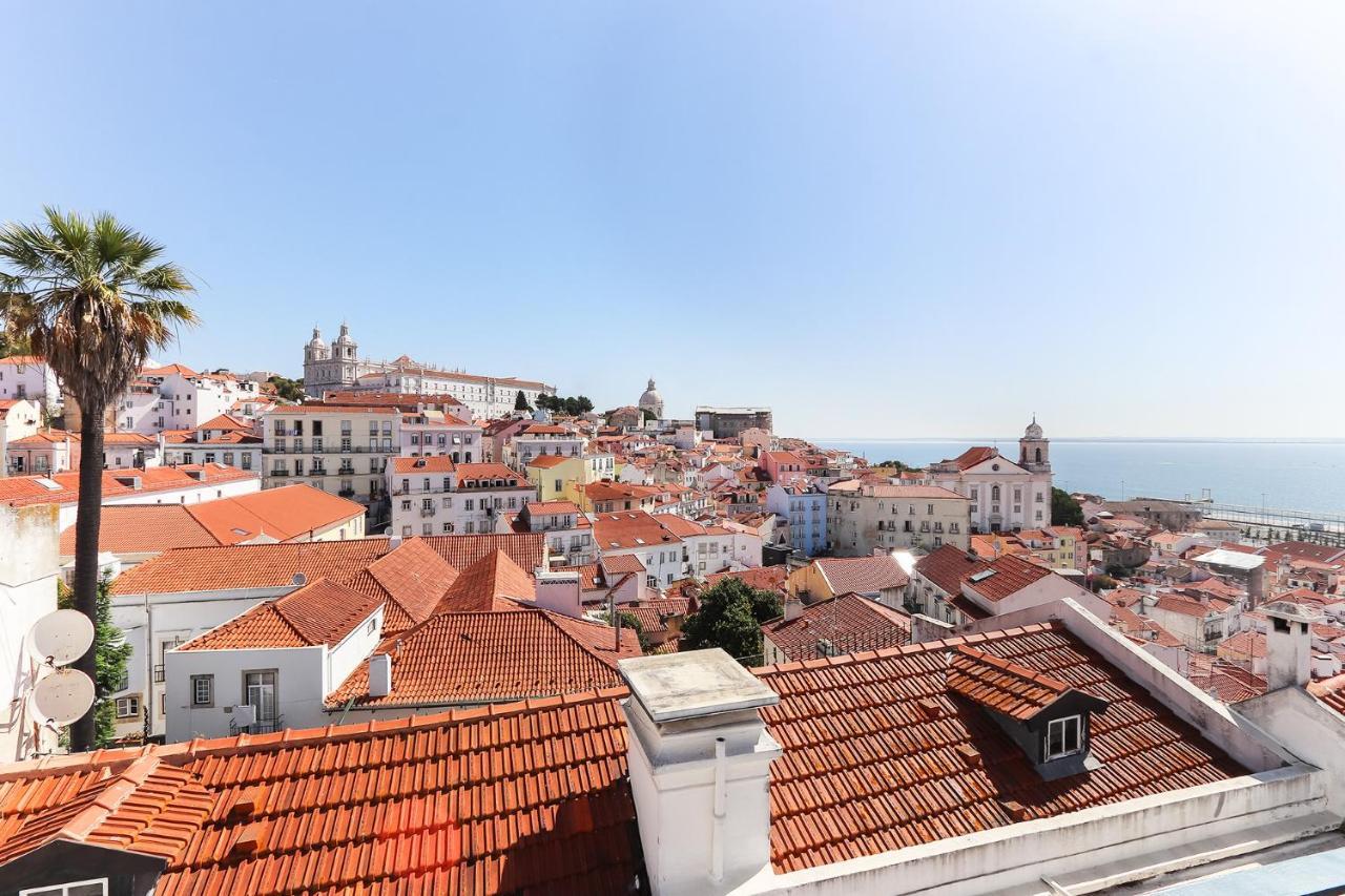 Castelo Typical By Homing Appartement *